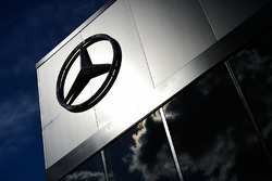 Logo de Mercedes