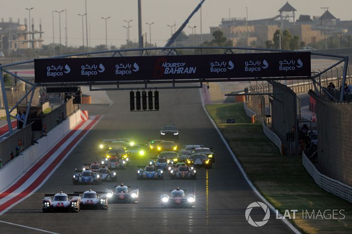 Arrancada #1 Porsche Team Porsche 919 Hybrid: Neel Jani, Andre Lotterer, Nick Tandy #7 Toyota Gazoo Racing Toyota TS050-Hybrid: Mike Conway, Kamui Kobayashi, Jose Maria Lopez