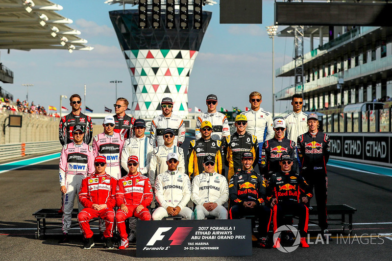 La photo de groupe des pilotes