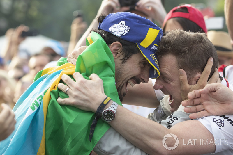 Lucas di Grassi, Audi Sport ABT Schaeffler, Allan McNish, Team Principal, Audi Sport Abt Schaeffler,