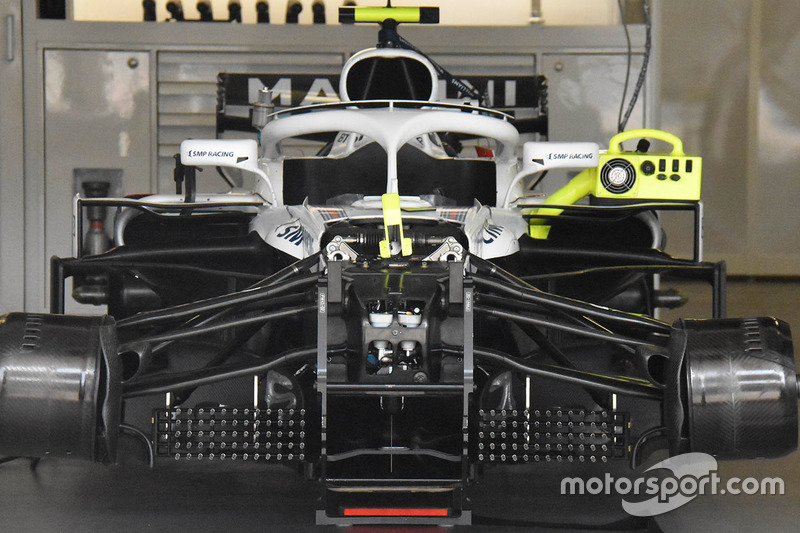 Williams FW41 ön detay