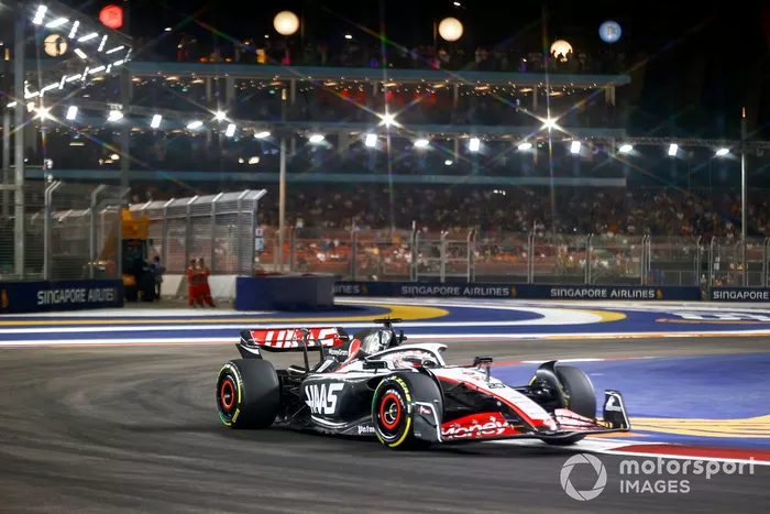 Kevin Magnussen, Haas VF-23