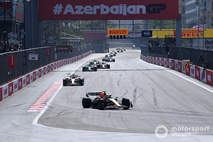 Max Verstappen, Red Bull Racing RB19, Charles Leclerc, Ferrari SF-23