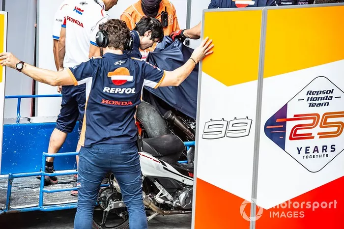 Marc Marquez, Repsol Honda Team, crashed bike