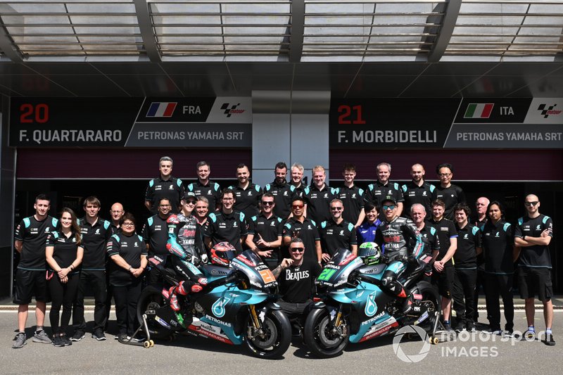 Команда Petronas Yamaha SRT