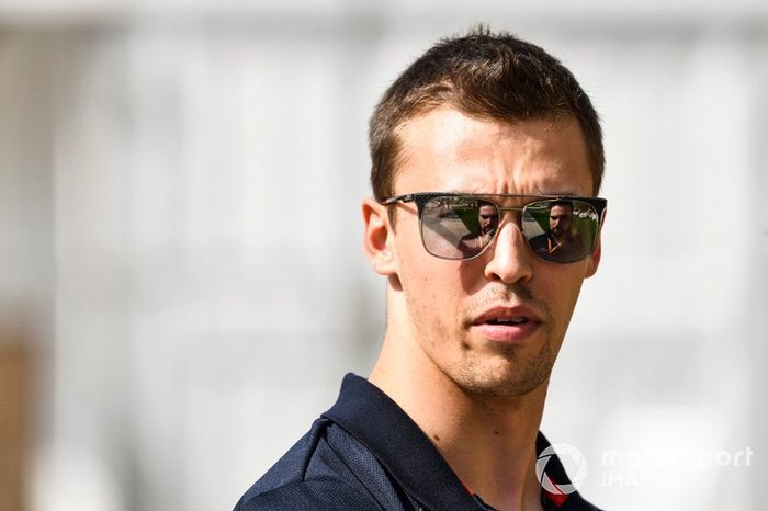 Daniil Kvyat, para Pirelli