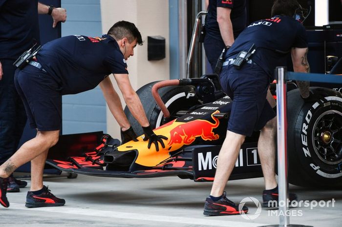 Max Verstappen, Red Bull Racing RB15, detalle de la nariz