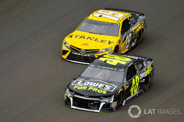 Jimmie Johnson, Hendrick Motorsports, Chevrolet Camaro Lowe's for Pros and Daniel Suarez, Joe Gibbs Racing, Toyota Camry STANLEY