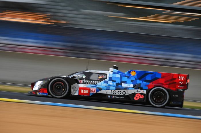 #15 BMW M Team WRT BMW M Hybrid V8: Dries Vanthoor, Raffaele Marciello, Kevin Magnussen