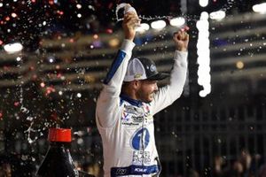 Race winner Kyle Larson, Hendrick Motorsports, Chevrolet Camaro MetroTech