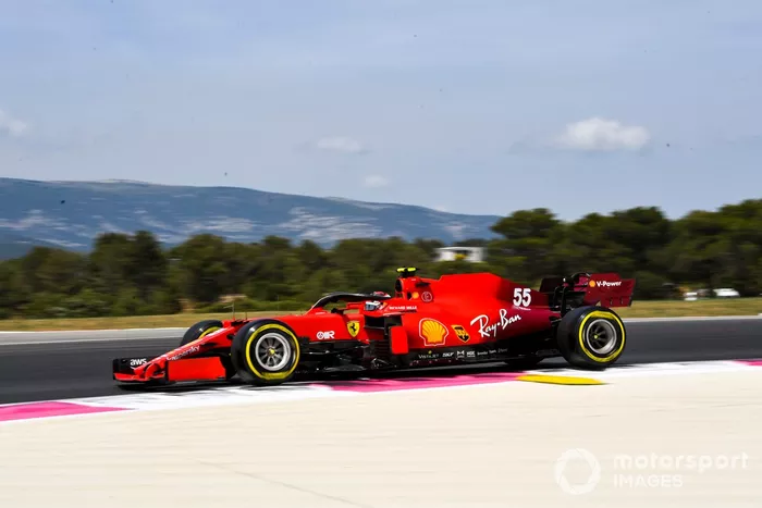 Carlos Sainz Jr., Ferrari SF21