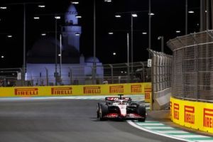 Kevin Magnussen, Haas VF-23