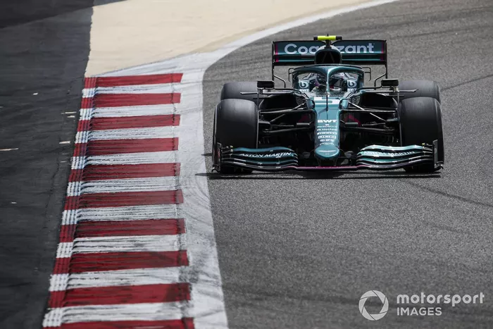 Sebastian Vettel, Aston Martin AMR21 