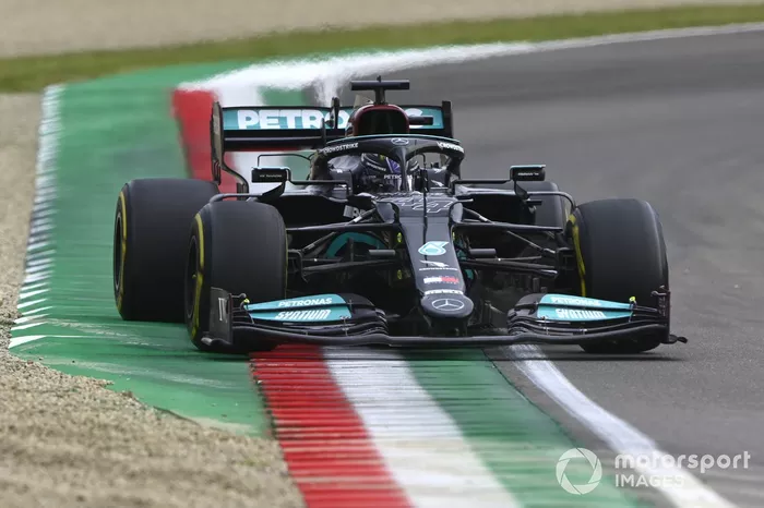 Lewis Hamilton, Mercedes W12