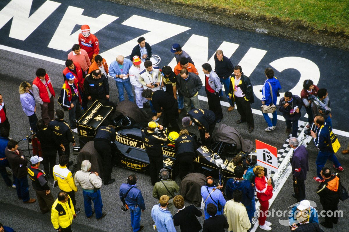 Ayrton Senna, Lotus 97T Renault, on the grid