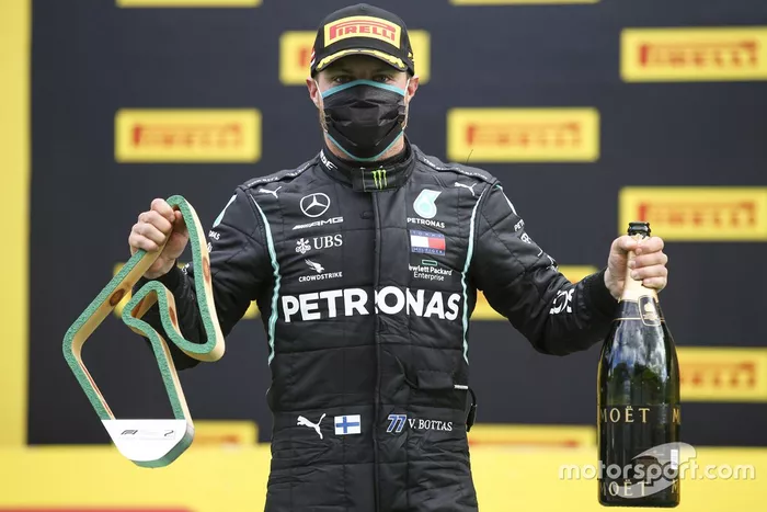 Podio: segundo lugar Valtteri Bottas, Mercedes-AMG Petronas F1