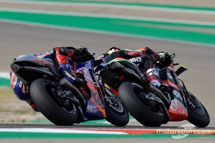 Miguel Oliveira, Red Bull KTM Tech 3, Aleix Espargaro, Aprilia Racing Team Gresini