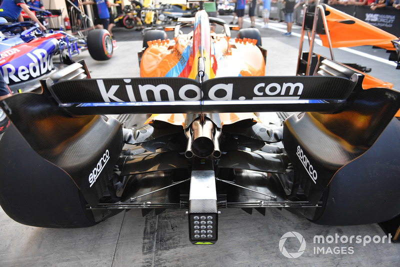 McLaren MCL33 rear wing