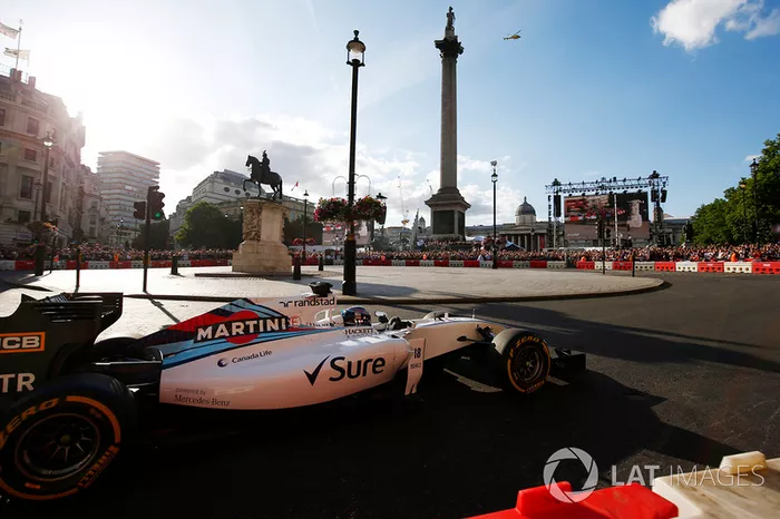 Lance Stroll, Williams FW40