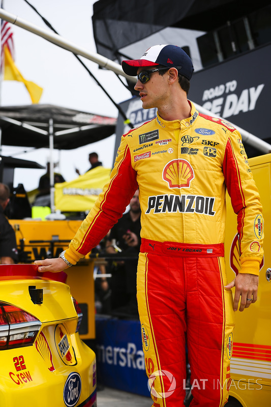 Joey Logano, Team Penske Ford bei Watkins Glen NASCAR Cup Fotos