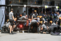 Пит-стоп: Фернандо Алонсо, McLaren MCL32