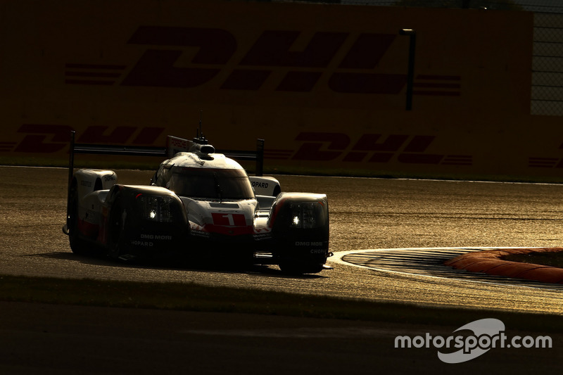 #1 Porsche Team Porsche 919 Hybrid: Neel Jani, Andre Lotterer, Nick Tandy