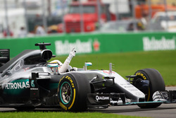 1. Lewis Hamilton, Mercedes AMG F1 W07 Hybrid