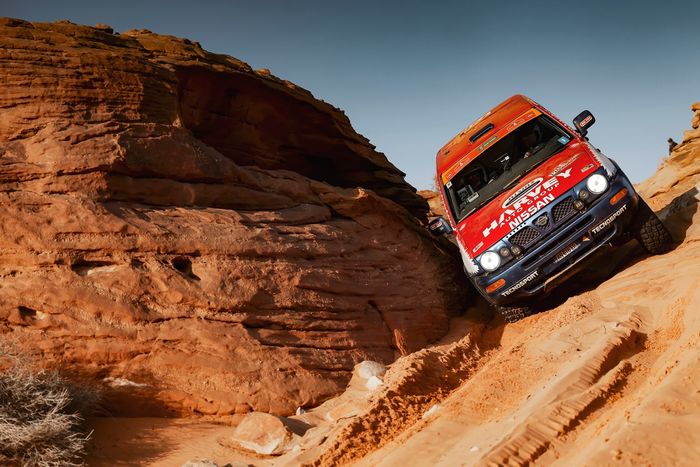 #726 Tecnosport - Montana Racing Nissan: Taz Harvey, Rocco Sbaraglia