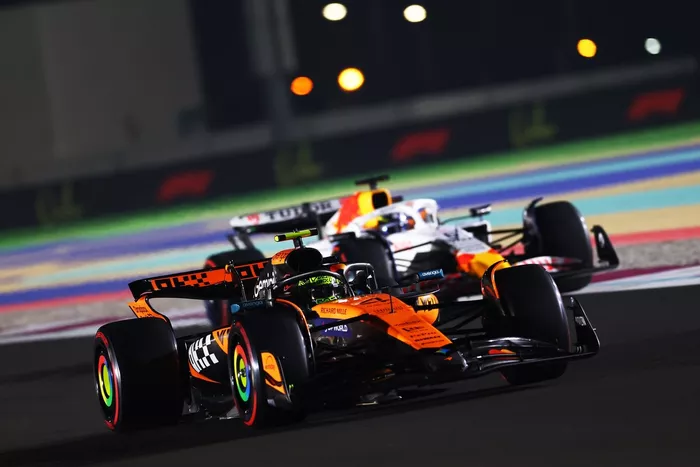 Lando Norris, McLaren, Isack Hadjar, Racing Bulls Team