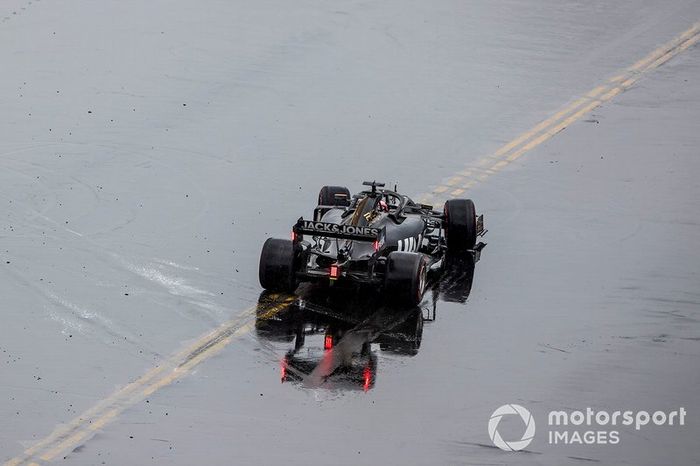 Romain Grosjean, Haas F1 Team VF-19, gira