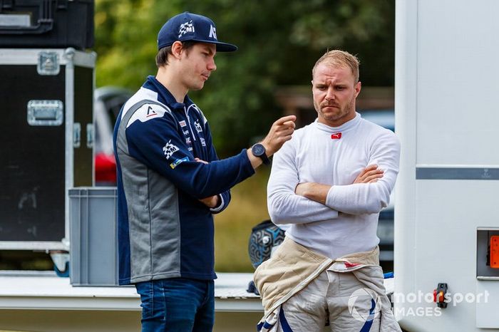 Valtteri Bottas con Teemu Suninen
