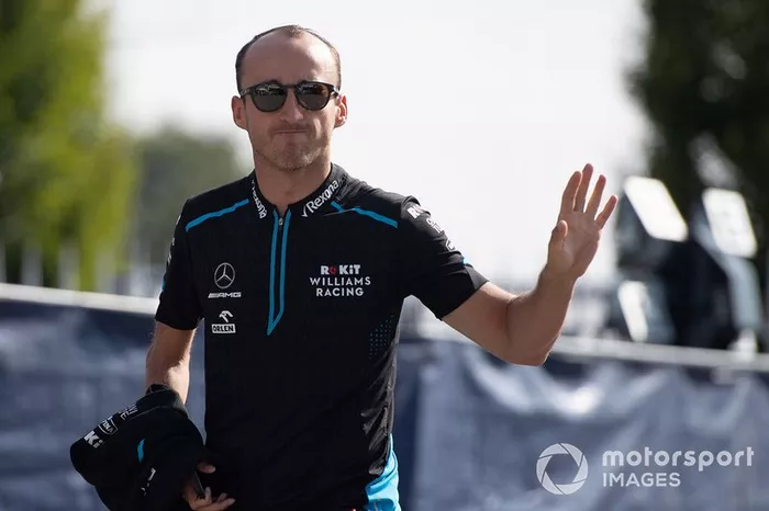 19 - Robert Kubica: 1'41.186