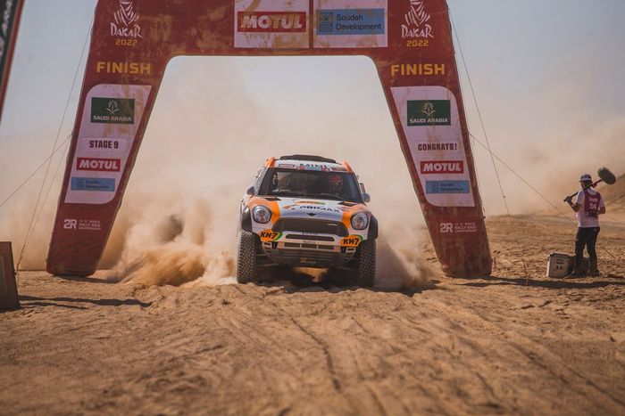 #238 X-Raid Mini John Cooper Works Rally Mini: Laia Sanz, Maurizio Gerini