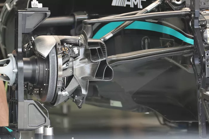 Detalles del Mercedes W12