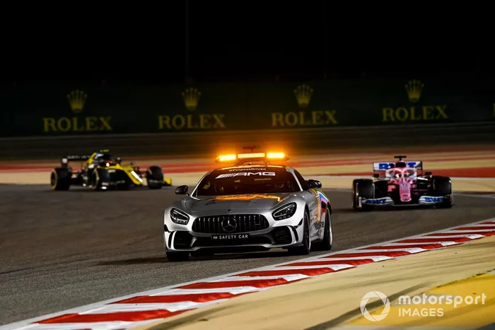 Safety Car Sergio Pérez, Racing Point RP20, Esteban Ocon, Renault F1 Team R.S.20