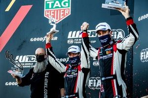 Podio: il vincitore di Gara1 Esteban Guerrieri, ALL-INKL.COM Münnich Motorsport Honda Civic TCR, Nestor Girolami, ALL-INKL.COM Münnich Motorsport Honda Civic TCR