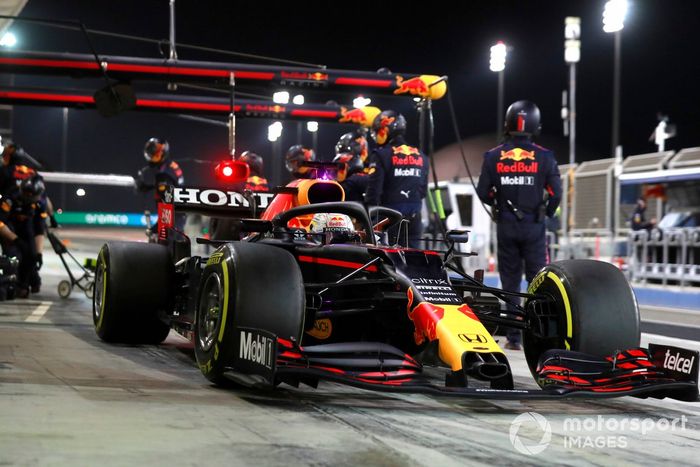 Max Verstappen, Red Bull Racing RB16B 