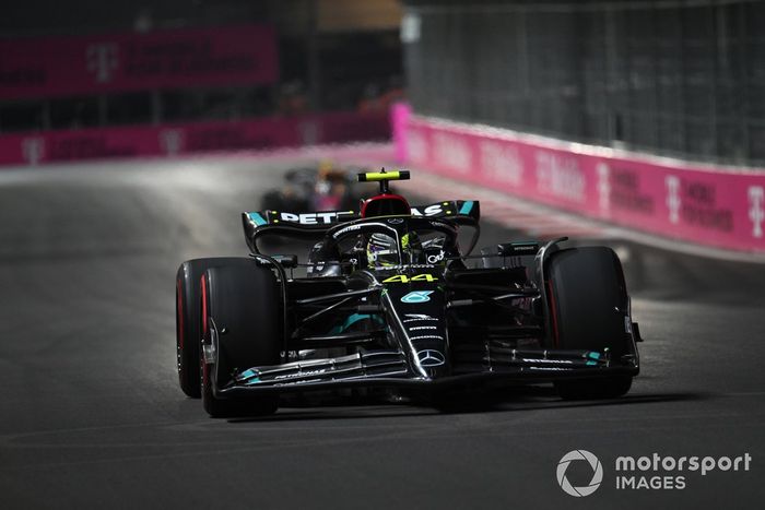 Lewis Hamilton, Mercedes F1 W14