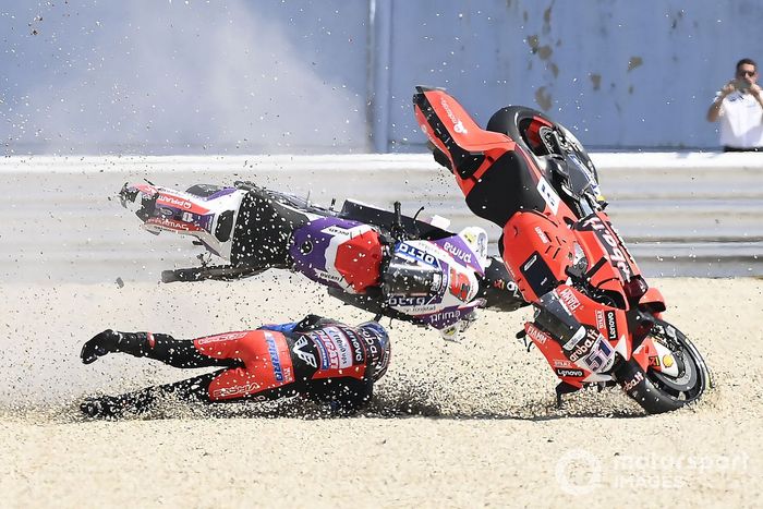 Caída de Michele Pirro, Ducati Team