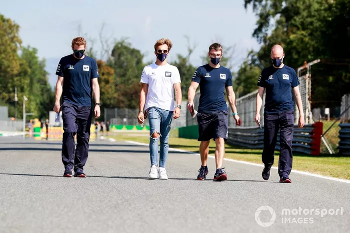 Pierre Gasly, AlphaTauri, recorre la pista
