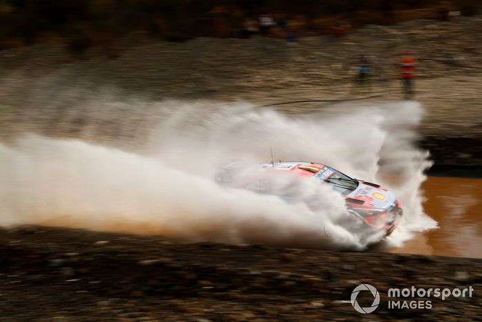 Thierry Neuville, Nicolas Gilsoul, Hyundai Motorsport Hyundai i20 Coupe WRC