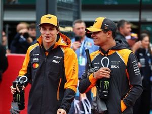 Lando Norris, McLaren, Oscar Piastri, McLaren