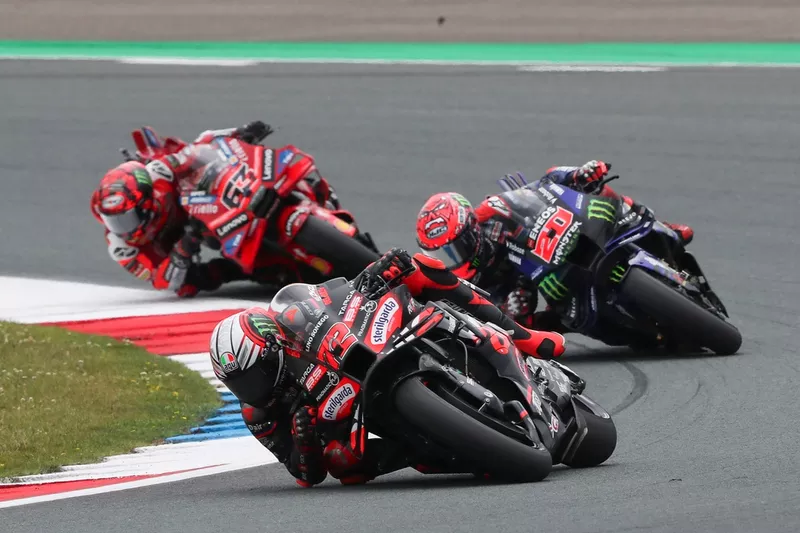 Marco Bezzecchi, Aprilia Racing