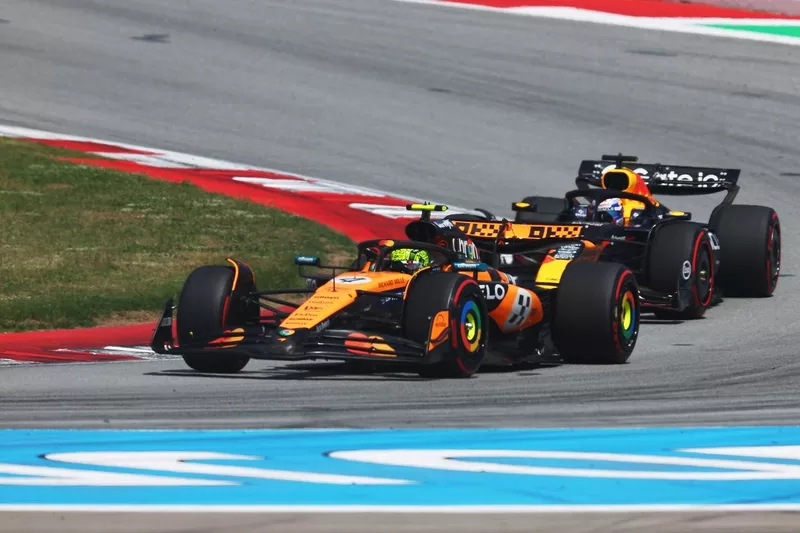 Lando Norris, McLaren, Max Verstappen, Red Bull Racing
