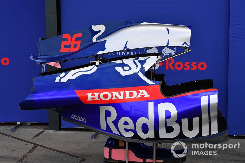 Toro Rosso STR14: l'engine cover con la pinna