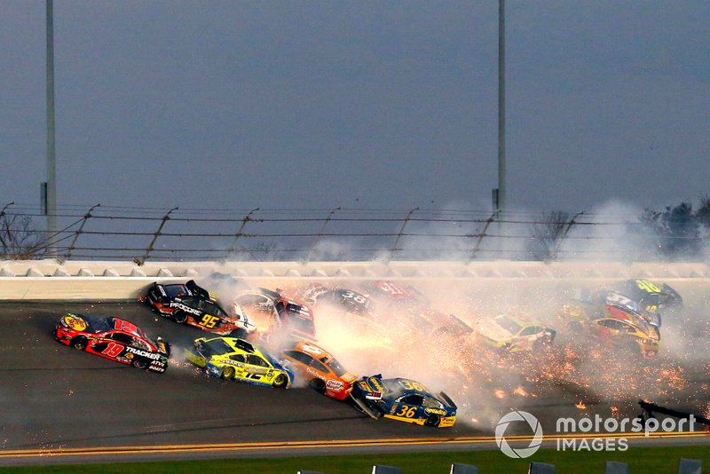 Big One: Massencrash beim Daytona 500 des Jahres 2019