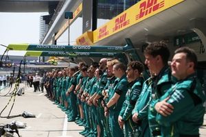The Aston Martin F1 Team in the Pitlane
