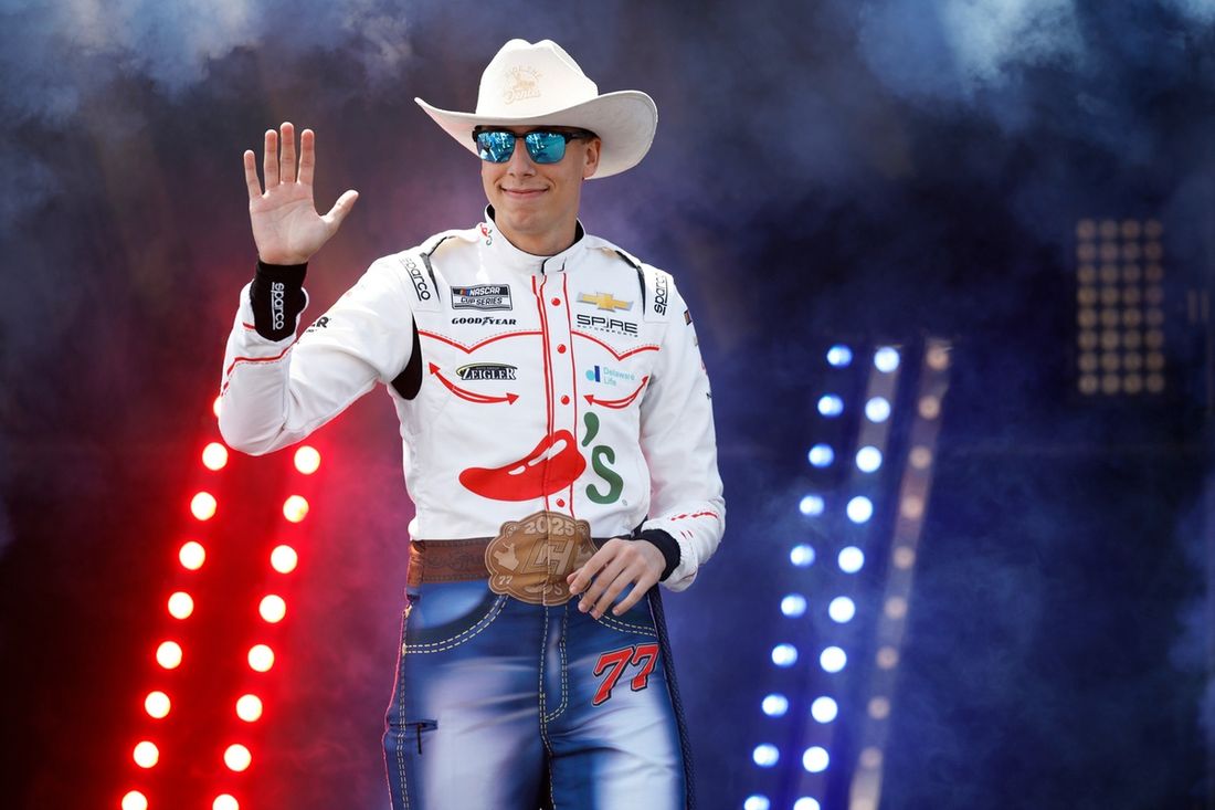 Carson Hocevar, Spire Motorsports Chevrolet