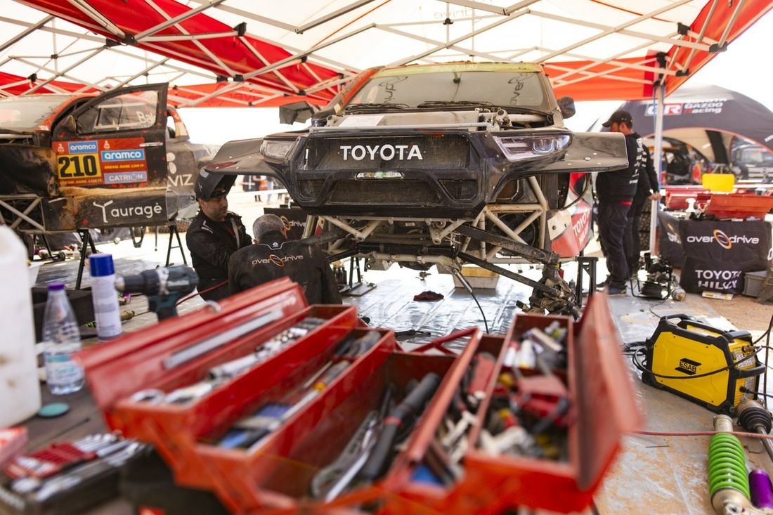 #201 Overdrive Racing Toyota: Yazeed Al Rajhi, Timo Gottschalk