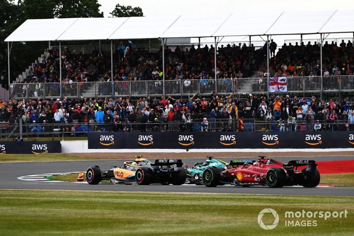 Lando Norris, McLaren MCL36, Lance Stroll, Aston Martin AMR22, Charles Leclerc, Ferrari F1-75